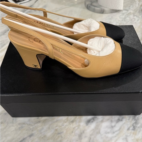 Chanel CC Goatskin & Grosgrain Slingbacks - Picture 6 of 7